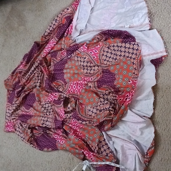 Woman's skirt - Picture 8 of 9